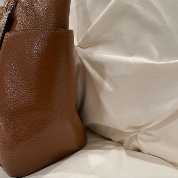 Coach Ava Saddle Tote with Gold Tone Hardware - Picture 5 of 10